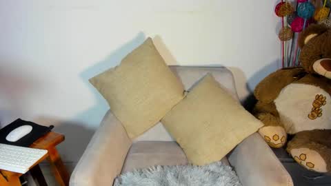 HELENA COPPER online show from March 8, 4:38 am