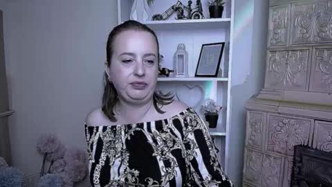 Helen online show from October 16, 7:33 am