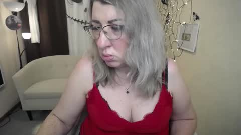 helenenigma online show from October 22, 6:24 pm