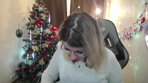 helenenigma online show from January 16, 5:42 am