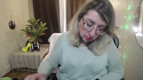 helenenigma online show from January 30, 5:41 am