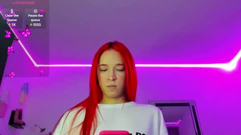 Helen online show from December 3, 1:06 am