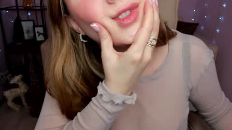 Helen online show from December 17, 2:01 am