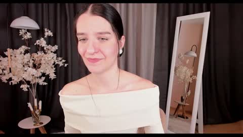 Helen online show from February 6, 2:55 am