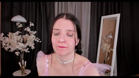 Helen online show from February 1, 2:24 pm