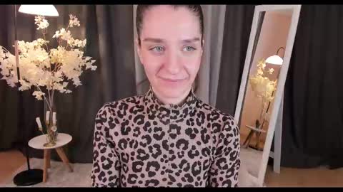 Helen online show from February 19, 3:17 am