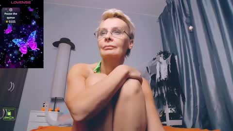 Helga online show from October 7, 9:52 pm