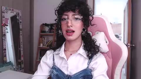 Snapshot of hell_666_xxx chatting on January 19, 4:14 pm cher online show from January 19, 4:14 pm