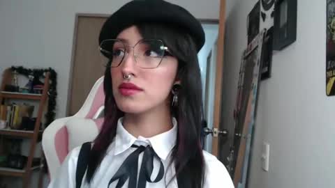 Snapshot of hell_666_xxx chatting on January 15, 8:37 pm cher online show from January 15, 8:37 pm