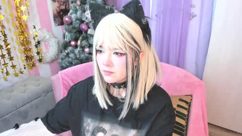 Laura online show from January 10, 12:17 am