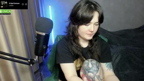 Red online show from November 26, 7:26 pm