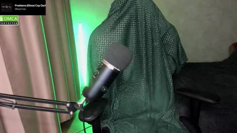 Red online show from March 11, 9:17 pm