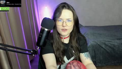 Red online show from December 26, 6:22 pm