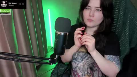 Red online show from March 17, 8:46 pm