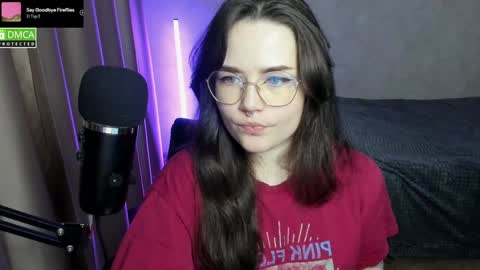 Red online show from December 27, 6:53 pm