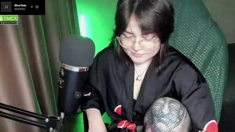 Red online show from July 9, 6:32 pm