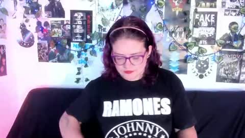 hellen online show from July 10, 7:31 am