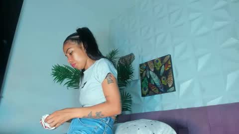 hellen     online show from December 22, 7:06 pm