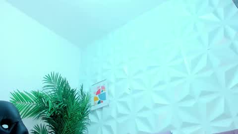 hellen     online show from January 28, 7:10 pm