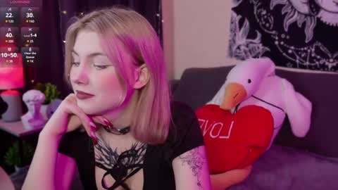HellenHorny online show from February 23, 9:27 am