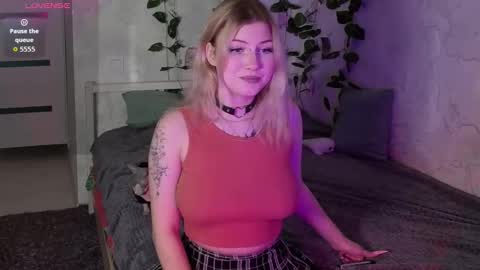 HellenHorny online show from September 11, 10:59 am