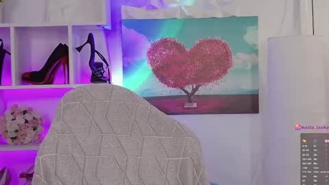 Alisia  Monday to Friday from 10 am to 4 pm GMT 2 online show from December 13, 8:43 am