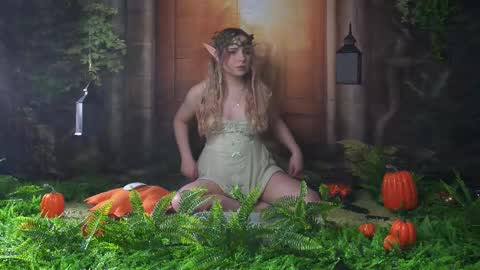 Taya online show from October 16, 12:30 pm