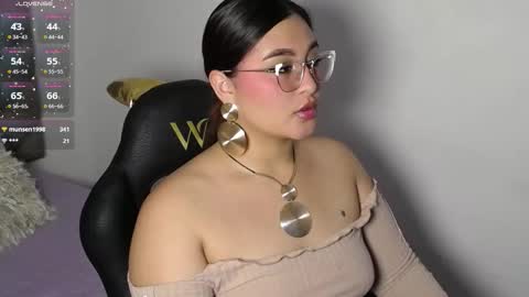 Snapshot of heluejamil chatting on October 24, 9:22 pm Zahira online show from October 24, 9:22 pm