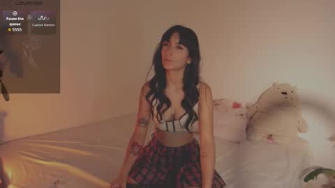 Hello I am Valentina independent Colombian model I love sensuality and pleasure welcome online show from September 28, 8:25 pm