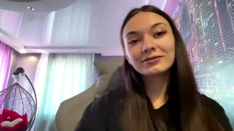 Lina online show from April 29, 10:51 am