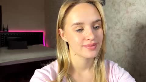 Sylvia online show from October 10, 7:24 am