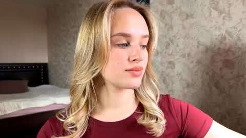 Sylvia online show from September 30, 8:09 am