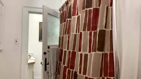 hernhim696968 online show from January 20, 1:07 am