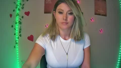 Hestesiaxx online show from January 13, 12:41 am