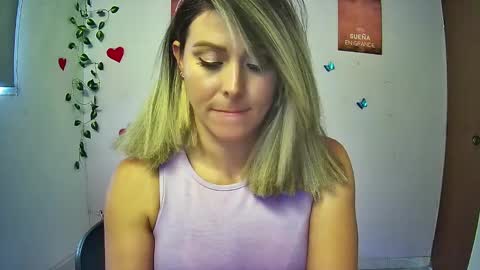 Hestesiaxx online show from February 27, 10:31 pm