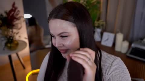 hey_lexi online show from August 2, 8:39 am