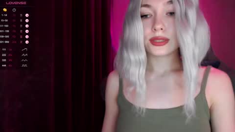  Nora  online show from December 13, 12:17 pm