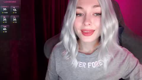 Snapshot of hey_nora_ chatting on October 17, 3:15 pm Nora online show from October 17, 3:15 pm