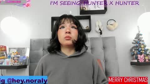 Snapshot of hey_noraly chatting on December 28, 1:17 pm Noraly online show from December 28, 1:17 pm