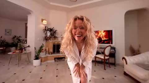 Alina online show from May 10, 6:54 pm