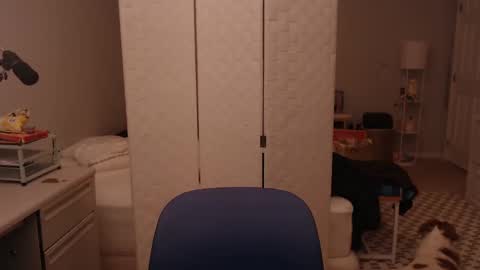 Snapshot of heyitspiper chatting on October 27, 1:45 am Piper online show from October 27, 1:45 am