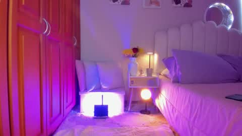 Martina Ricci Show schedule Monday to Friday 8am colombia time I work some weekends  online show from March 11, 1:36 pm