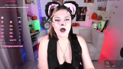 Snapshot of heymarybaby chatting on October 31, 10:30 am Amazing Mary online show from October 31, 10:30 am