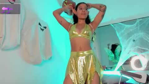 heyyo1808 online show from October 31, 10:58 pm