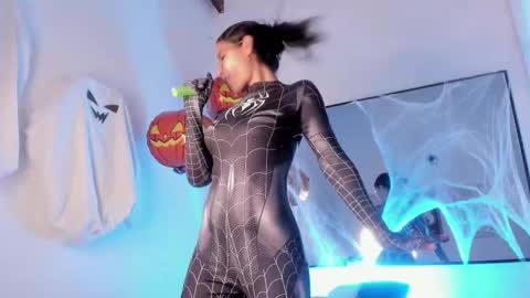 heyyo1808 online show from October 22, 11:21 pm