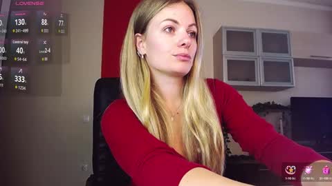 Snapshot of hi_bye_ chatting on September 19, 11:53 am Lina online show from September 19, 11:53 am