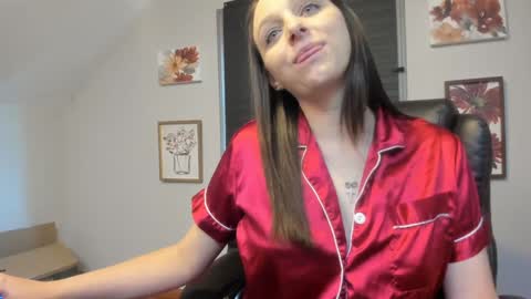 Paige online show from September 29, 1:27 pm