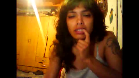 high_and_horny7w7 online show from May 3, 8:07 am