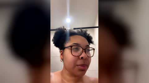 Juana B. Bread online show from February 12, 11:28 pm