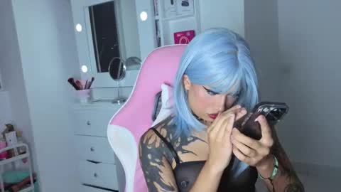 hillsdandarkie_44 online show from September 13, 3:47 am